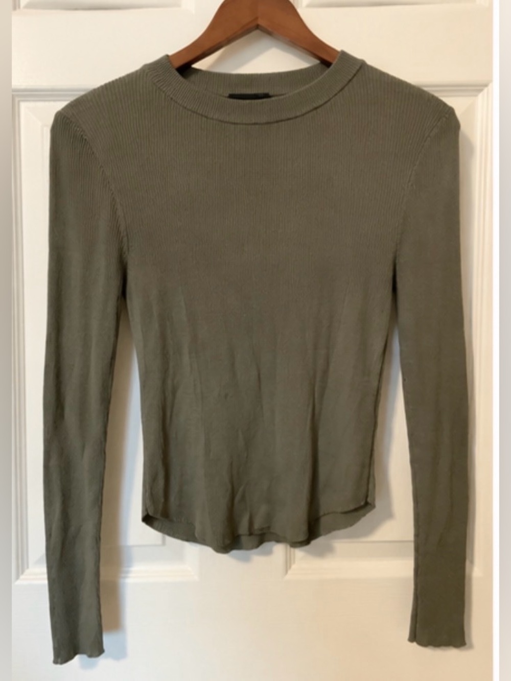 Miou Muse Ribbed Long-Sleeve Crewneck Top in Olive